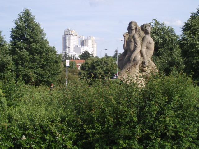 139611425